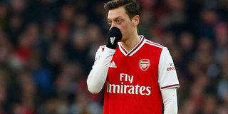 Mesut Ozil: Từ người hùng tới ‘số 0’ ở Arsenal
