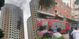 Hà Nội: Cháy chung cư tại quận Hà Đông, hàng trăm cư dân tháo chạy