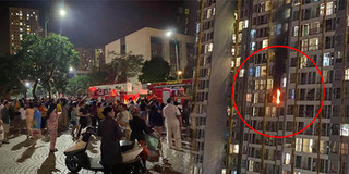 Hà Nội: Cháy chung cư cao cấp, hàng ngàn cư dân tháo chạy giữa đêm