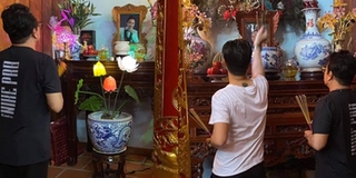 Hai bàn thờ nghệ sĩ được Hoài Linh đặt chỉn chu tại đền Tổ 100 tỉ