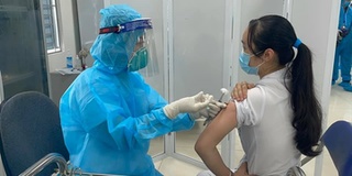 Sau 2 ngày tiêm vaccine Covid-19: Hơn 500 người sức khỏe ổn định