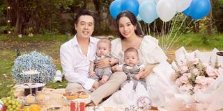 Dương Khắc Linh đón sinh nhật tuổi 41 bên vợ và cặp song sinh