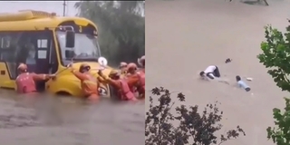 Xúc động hình ảnh lao vào nước lũ cứu người ở Trung Quốc