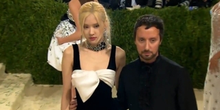 Rosé bịt kín vẫn thừa "visual", chính thức xuất hiện tại Met Gala 2021