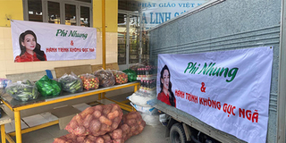 Vợ cũ Bằng Kiều làm từ thiện dưới tên Phi Nhung, gửi quà đến bà con