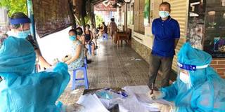 Số mũi tiêm vaccine tại TP.HCM giảm dần: Bà con không nên lo lắng!