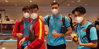 4 cầu thủ Việt Nam đi kiểm tra sức khoẻ, 2 người khác sẽ rời khỏi ĐTVN
