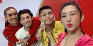 BB Trần hội ngộ dàn cast "Running Man" mùa 2, tình tứ với "bé Bỉnh"