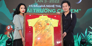 Tùng Dương - Thanh Lam "chốt" 83 triệu cho chiếc áo tại phiên đấu giá