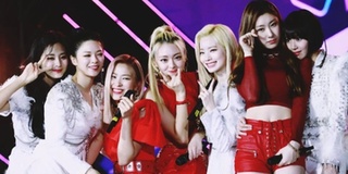 Những lần idol cùng công ty chung khung hình, thân thiết đến bất ngờ