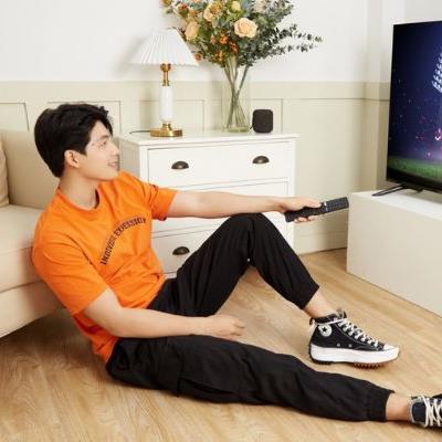 yan.vn - tin sao, ngôi sao - Cùng bộ đôi MLee và Quốc Anh theo dõi bóng đá tại nhà qua Xiaomi TV A2 Series
