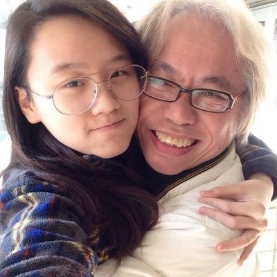Vợ trẻ kém 40 tuổi của Lý Khôn Thành khẳng định không yêu vì tiền