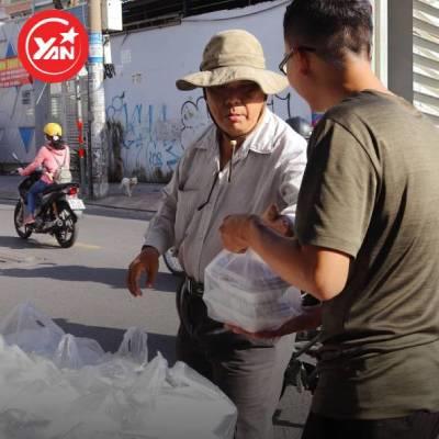 yan.vn - tin sao, ngôi sao - Sài Gòn hào sảng qua những tiệm cơm 0 đồng: Lấy nụ cười làm lãi
