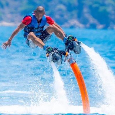 yan.vn - tin sao, ngôi sao - Ghé Nha Trang thử sức flyboard, trải nghiệm cảm giác bay trên mặt nước