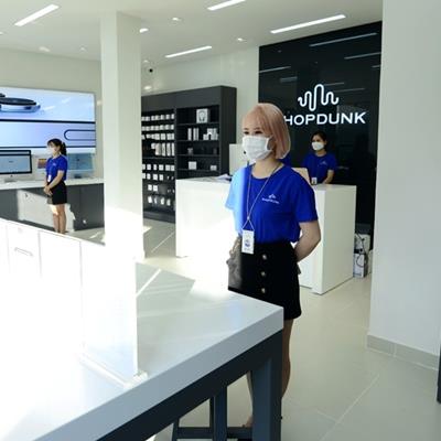 yan.vn - tin sao, ngôi sao - Đăng ký nhận tin iPhone 15 từ Đại lý uỷ quyền của Apple tại Việt Nam