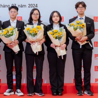 yan.vn - tin sao, ngôi sao - Công ty mẹ của UNIQLO trao học bổng toàn phần cho 9 học sinh Việt xuất sắc