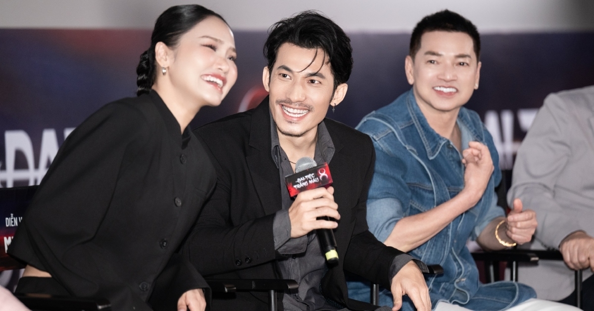 Gallery - “Đại tiệc trăng máu 8” mang tinh thần phê và tự phê - YAN