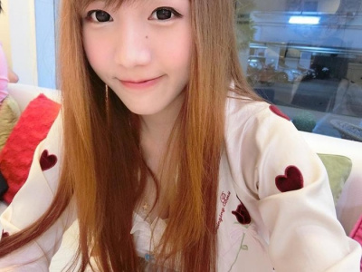 Chao đảo trước nhan sắc xinh đẹp của em gái có "vòng 1 khủng" xứ chùa Vàng Arisara Karbdecho Chao đảo trước nhan sắc xinh đẹp của em gái có "vòng 1 khủng" xứ chùa Vàng Arisara Karbdecho